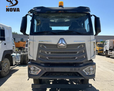 HOWO-NX Tractor truck
